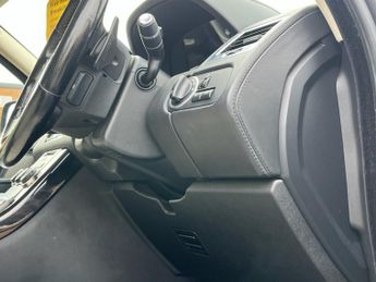 LAND ROVER RANGE ROVER SPORT 3.0 SD V6 HSE SUV 5dr Diesel Auto 4WD Euro 5 (255 bhp)