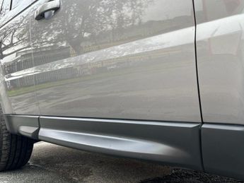 LAND ROVER RANGE ROVER SPORT 3.0 SD V6 HSE SUV 5dr Diesel Auto 4WD Euro 5 (255 bhp)