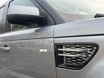 LAND ROVER RANGE ROVER SPORT 3.0 SD V6 HSE SUV 5dr Diesel Auto 4WD Euro 5 (255 bhp)