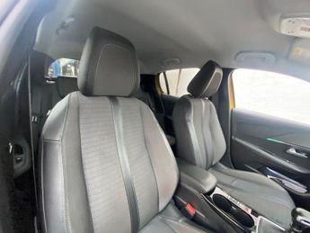 PEUGEOT 208 1.2 PureTech Allure Hatchback 5dr Petrol Manual Euro 6 (s/s) (10