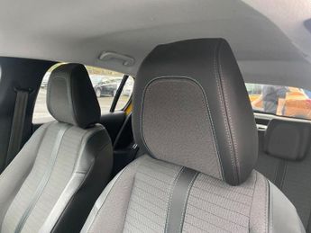 PEUGEOT 208 1.2 PureTech Allure Hatchback 5dr Petrol Manual Euro 6 (s/s) (10