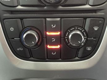 VAUXHALL ASTRA 1.4 16v Excite Hatchback 5dr Petrol Manual Euro 5 (100 ps) - AA 