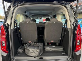 TOYOTA PROACE CITY Verso 50kWh Icon Long MPV 5dr Electric Auto (136 ps)