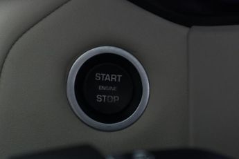 LAND ROVER RANGE ROVER VELAR 2.0 P250 R-Dynamic HSE Auto 4WD Euro 6 (s/s) 5dr