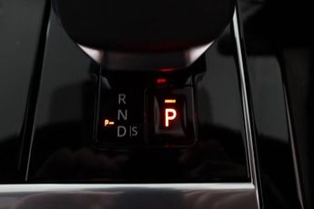 LAND ROVER RANGE ROVER VELAR 2.0 P250 R-Dynamic HSE Auto 4WD Euro 6 (s/s) 5dr