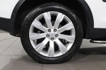 LAND ROVER DISCOVERY SPORT 2.2 SD4 HSE Luxury SUV 5dr Diesel Auto 4WD Euro 5 (s/s) (190 ps)