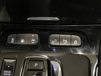 VAUXHALL GRANDLAND X 1.6 13.2kWh Business Edition Nav Premium SUV 5dr Petrol Plug-in 