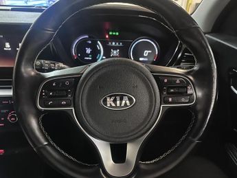 KIA NIRO 64kWh 3 SUV 5dr Electric Auto (201 bhp)