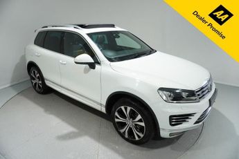 Volkswagen Touareg 3.0 TDI V6 BlueMotion Tech R-Line SUV 5dr Diesel Tiptronic 4WD E