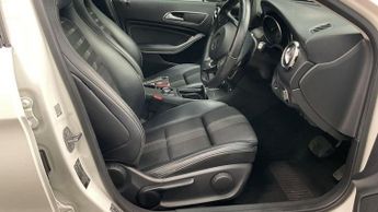 MERCEDES-BENZ GLA 1.6 GLA180 Urban Edition SUV 5dr Petrol 7G-DCT Euro 6 (s/s) (122