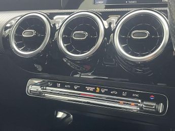 MERCEDES-BENZ A-CLASS 1.3 A200 AMG Line Hatchback 5dr Petrol 7G-DCT Euro 6 (s/s) (163 