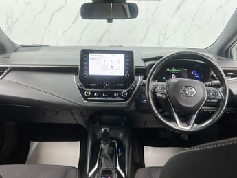 TOYOTA COROLLA 1.8 VVT-h GPF Icon Hatchback 5dr Petrol Hybrid CVT Euro 6 (s/s) 