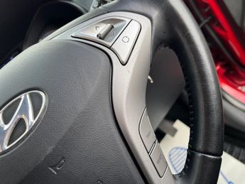 HYUNDAI IX20 1.6 SE Hatchback 5dr Petrol Auto Euro 6 (125 ps)