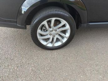 LAND ROVER DISCOVERY 4 3.0 SD V6 HSE SUV 5dr Diesel Auto 4WD Euro 6 (s/s) (256 bhp)