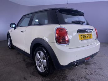 MINI HATCH 1.5 Cooper Hatchback 3dr Petrol Steptronic Euro 6 (s/s) (136 ps)
