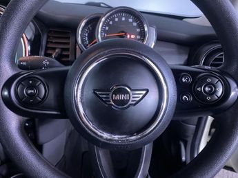 MINI HATCH 1.5 Cooper Hatchback 3dr Petrol Steptronic Euro 6 (s/s) (136 ps)