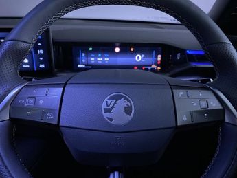 VAUXHALL GRANDLAND 1.2 MHEV GS SUV 5dr Petrol Hybrid e-DCT Euro 6 (s/s) (136 ps)