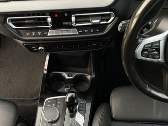 BMW 1 SERIES 1.5 118i M Sport (LCP) Hatchback 5dr Petrol DCT Euro 6 (s/s) (13