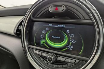 MINI HATCH 2.0 Cooper SD Hatchback 5dr Diesel Auto 6Spd Euro 6 (s/s) (170 p