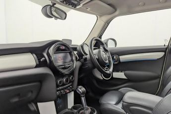 MINI HATCH 2.0 Cooper SD Hatchback 5dr Diesel Auto 6Spd Euro 6 (s/s) (170 p