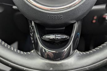 MINI HATCH 2.0 Cooper SD Hatchback 5dr Diesel Auto 6Spd Euro 6 (s/s) (170 p