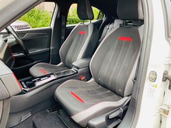 VAUXHALL MOKKA ELECTRIC 50kWh SRi Premium SUV 5dr Electric Auto (136 ps)