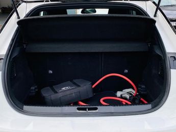 VAUXHALL MOKKA ELECTRIC 50kWh SRi Premium SUV 5dr Electric Auto (136 ps)