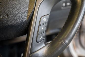 HYUNDAI SANTA FE 2.2 CRDi Blue Drive Premium SE SUV 5dr Diesel Auto 4WD Euro 6 (s