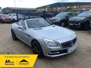 Mercedes SLK 2.1 SLK250 CDI BlueEfficiency Convertible 2dr Diesel G-Tronic+ E