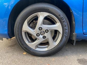 TOYOTA YARIS 1.5 VVT-h Icon E-CVT Euro 6 5dr