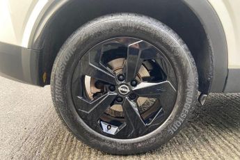 NISSAN QASHQAI 1.5 h e-POWER Kuro Edition SUV 5dr Petrol Hybrid Auto Euro 6 (s/