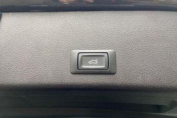 AUDI E-TRON 50 Technik SUV 5dr Electric Auto quattro 71.2kWh (313 ps) Parkin