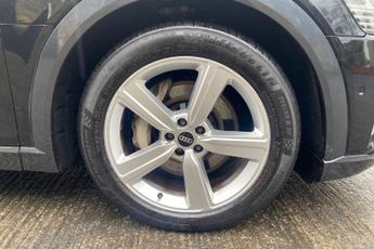 AUDI E-TRON 50 Technik SUV 5dr Electric Auto quattro 71.2kWh (313 ps) Parkin