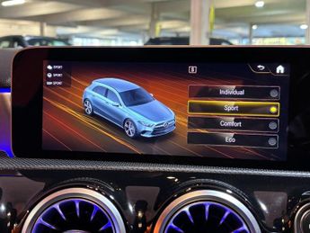 MERCEDES-BENZ A-CLASS 1.3 A200 AMG Line (Premium) Hatchback 5dr Petrol 7G-DCT Euro 6 (