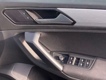 VOLKSWAGEN TIGUAN 1.4 TSI SE Navigation SUV 5dr Petrol Manual Euro 6 (s/s) (150 ps