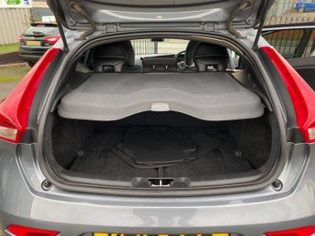 VOLVO V40 1.5 T2 GPF R-Design Pro Hatchback 5dr Petrol Auto Euro 6 (s/s) (