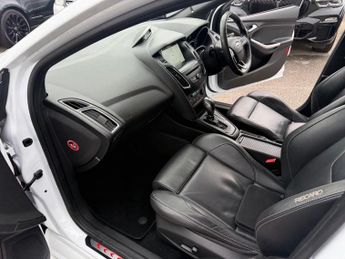 FORD FOCUS 2.0 TDCi ST-3 Estate 5dr Diesel Powershift Euro 6-FINISHED IN FR