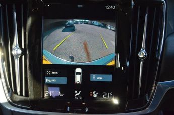 VOLVO V90 Cross Country 2.0 D4 Plus Estate 5dr Diesel Auto AWD Euro 6 (s/s) (190 ps)