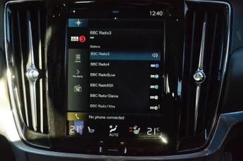 VOLVO V90 Cross Country 2.0 D4 Plus Estate 5dr Diesel Auto AWD Euro 6 (s/s) (190 ps)