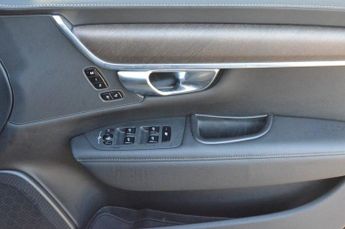 VOLVO V90 Cross Country 2.0 D4 Plus Estate 5dr Diesel Auto AWD Euro 6 (s/s) (190 ps)