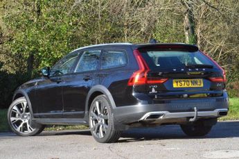 VOLVO V90 Cross Country 2.0 D4 Plus Estate 5dr Diesel Auto AWD Euro 6 (s/s) (190 ps)