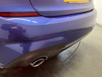 BMW 3 SERIES 2.0 330e 12kWh M Sport Saloon 4dr Petrol Plug-in Hybrid Auto Eur