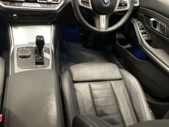 BMW 3 SERIES 2.0 330e 12kWh M Sport Saloon 4dr Petrol Plug-in Hybrid Auto Eur