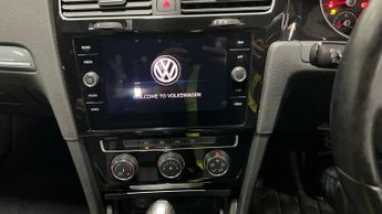 VOLKSWAGEN GOLF 2.0 TDI R-Line Hatchback 5dr Diesel DSG Euro 6 (s/s) (150 ps)