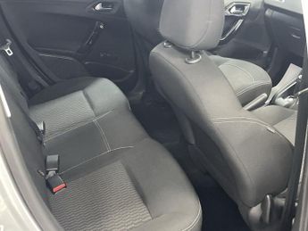 PEUGEOT 208 1.2 PureTech Active Hatchback 5dr Petrol ETG Euro 6 (s/s) (82 ps