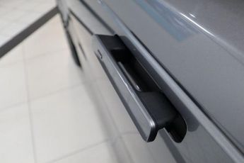 LAND ROVER RANGE ROVER VELAR 2.0 D240 R-Dynamic HSE SUV 5dr Diesel Auto 4WD Euro 6 (s/s) (240