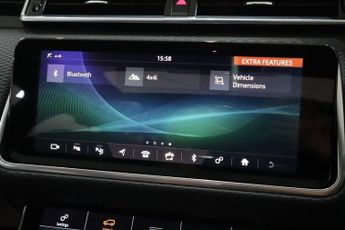 LAND ROVER RANGE ROVER VELAR 2.0 D240 R-Dynamic HSE SUV 5dr Diesel Auto 4WD Euro 6 (s/s) (240