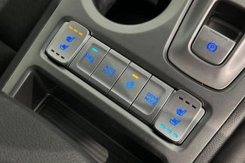 HYUNDAI KONA 64kWh Premium SE SUV 5dr Electric Auto (7kW Charger) (204 ps) Pa