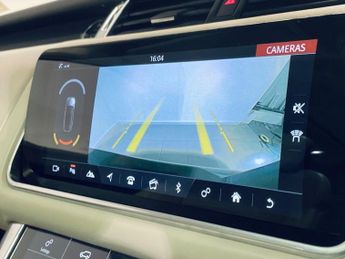 LAND ROVER RANGE ROVER SPORT 3.0 SD V6 HSE Dynamic SUV 5dr Diesel Auto 4WD Euro 6 (s/s) (306 