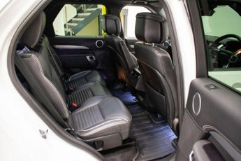 LAND ROVER DISCOVERY 3.0 D300 MHEV R-Dynamic HSE SUV 5dr Diesel Auto 4WD Euro 6 (s/s)